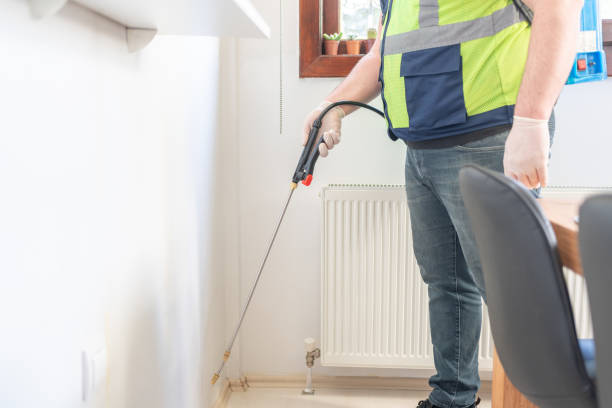Best Pest Prevention Services  in East Hills, NY